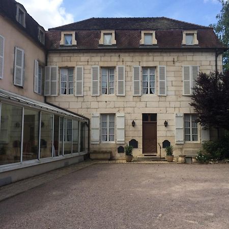 Hotel Des Cymaises Semur-en-Auxois Esterno foto