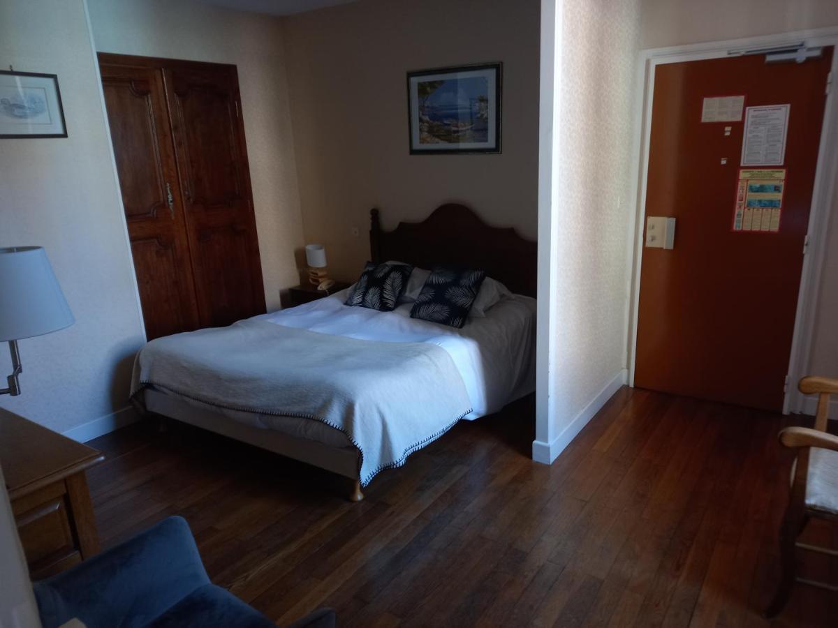 Hotel Des Cymaises Semur-en-Auxois Esterno foto