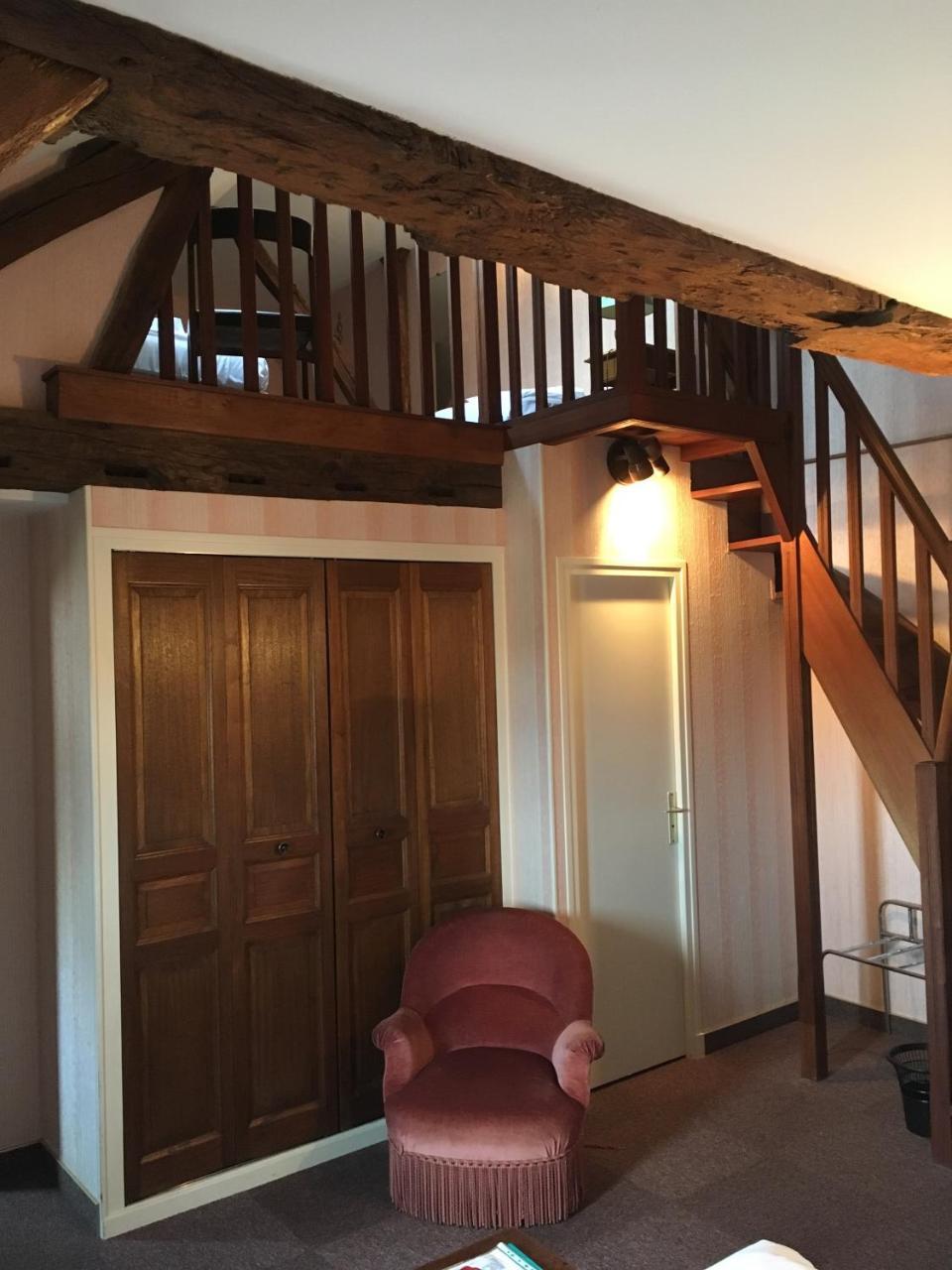 Hotel Des Cymaises Semur-en-Auxois Esterno foto